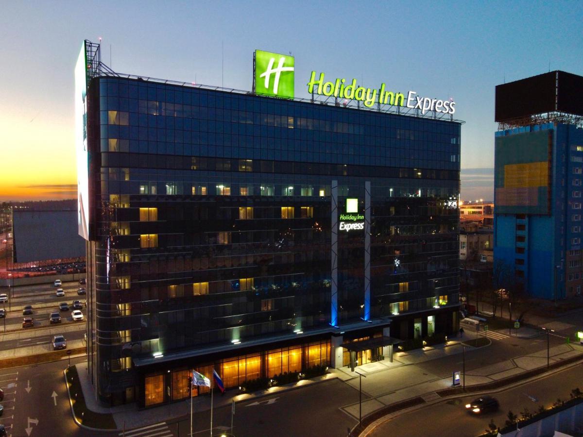 Holiday Inn Express Moscow - Sheremetyevo Airport, An Ihg Hotel Extérieur photo